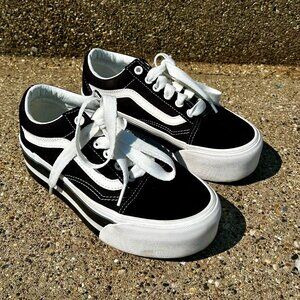 Vans - Old Skool "Stackform" black platform sneakers | womens size 6 | NWOT